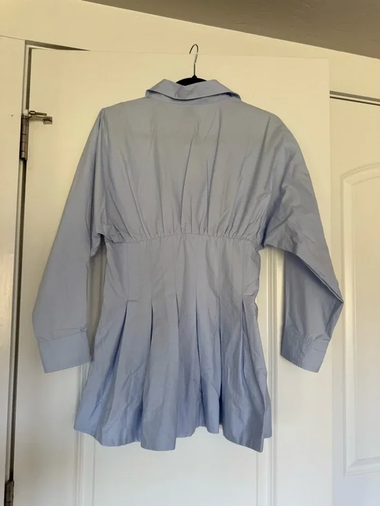 NWT Maeve Long-Sleeve Cinched
Buttondown Shirt - Picture 7 of 9